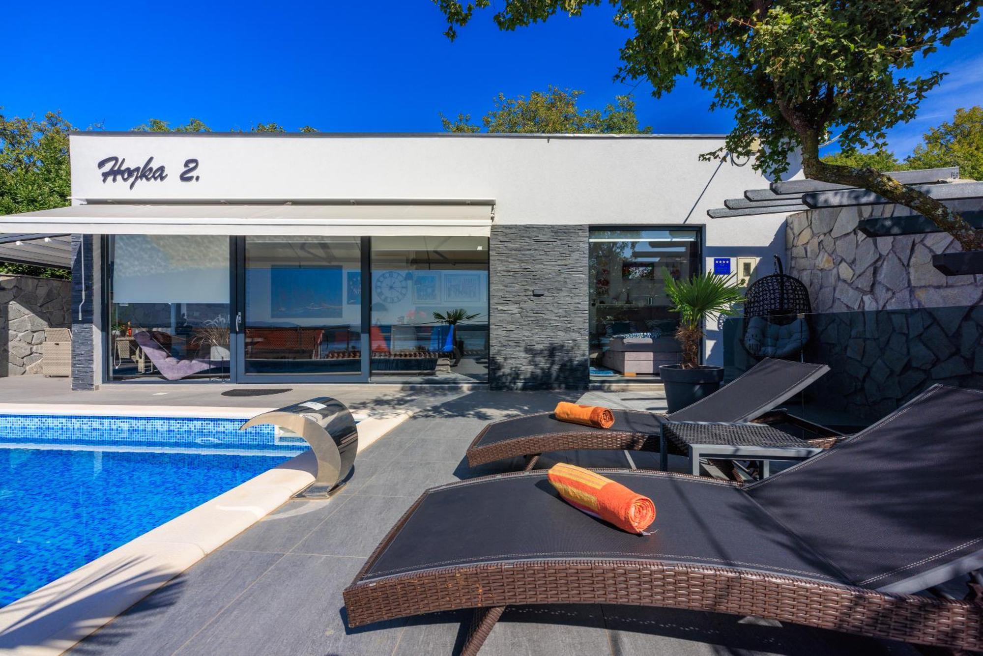 Hojka 2 Holiday home *