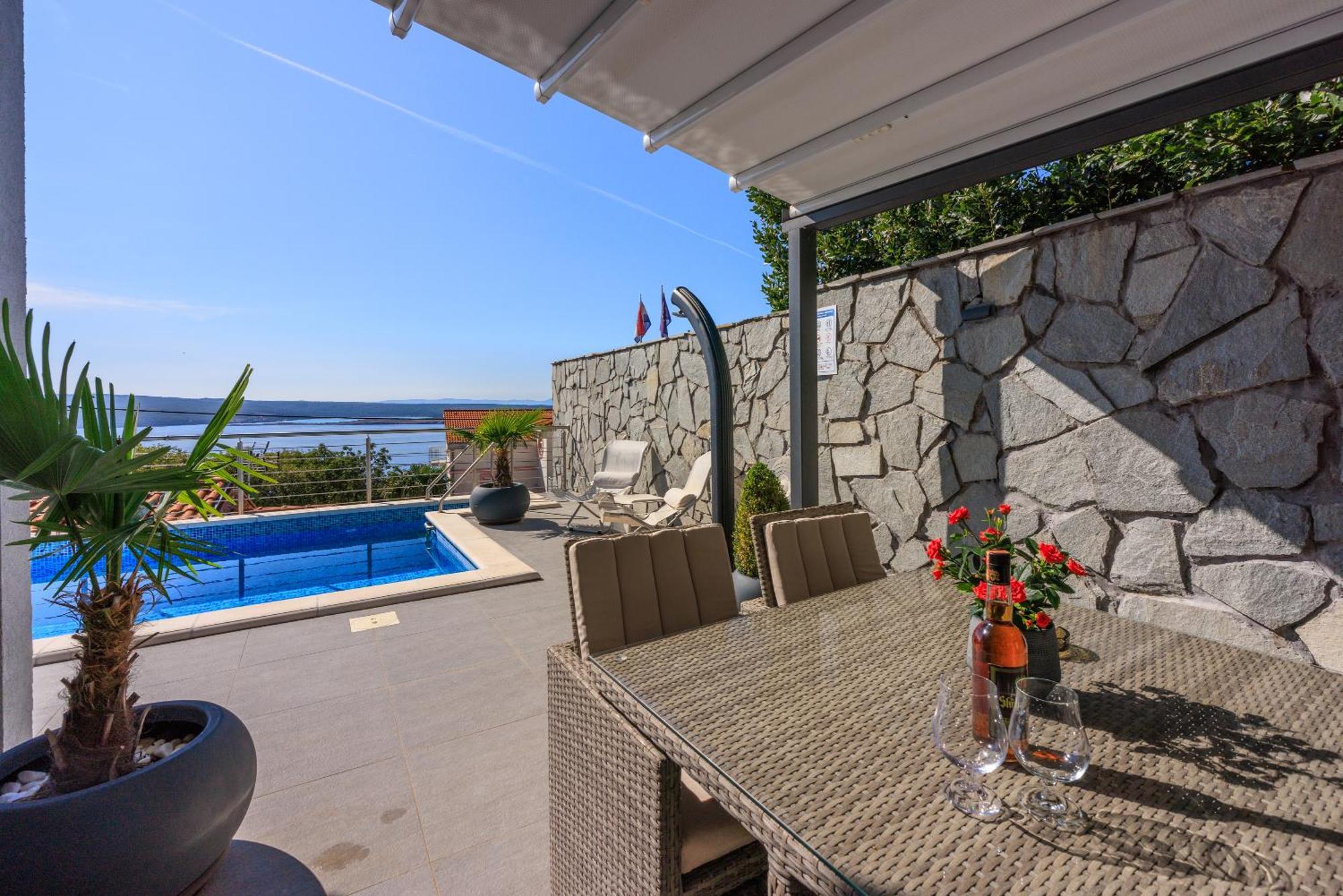 Hojka 2 Holiday home Dramalj